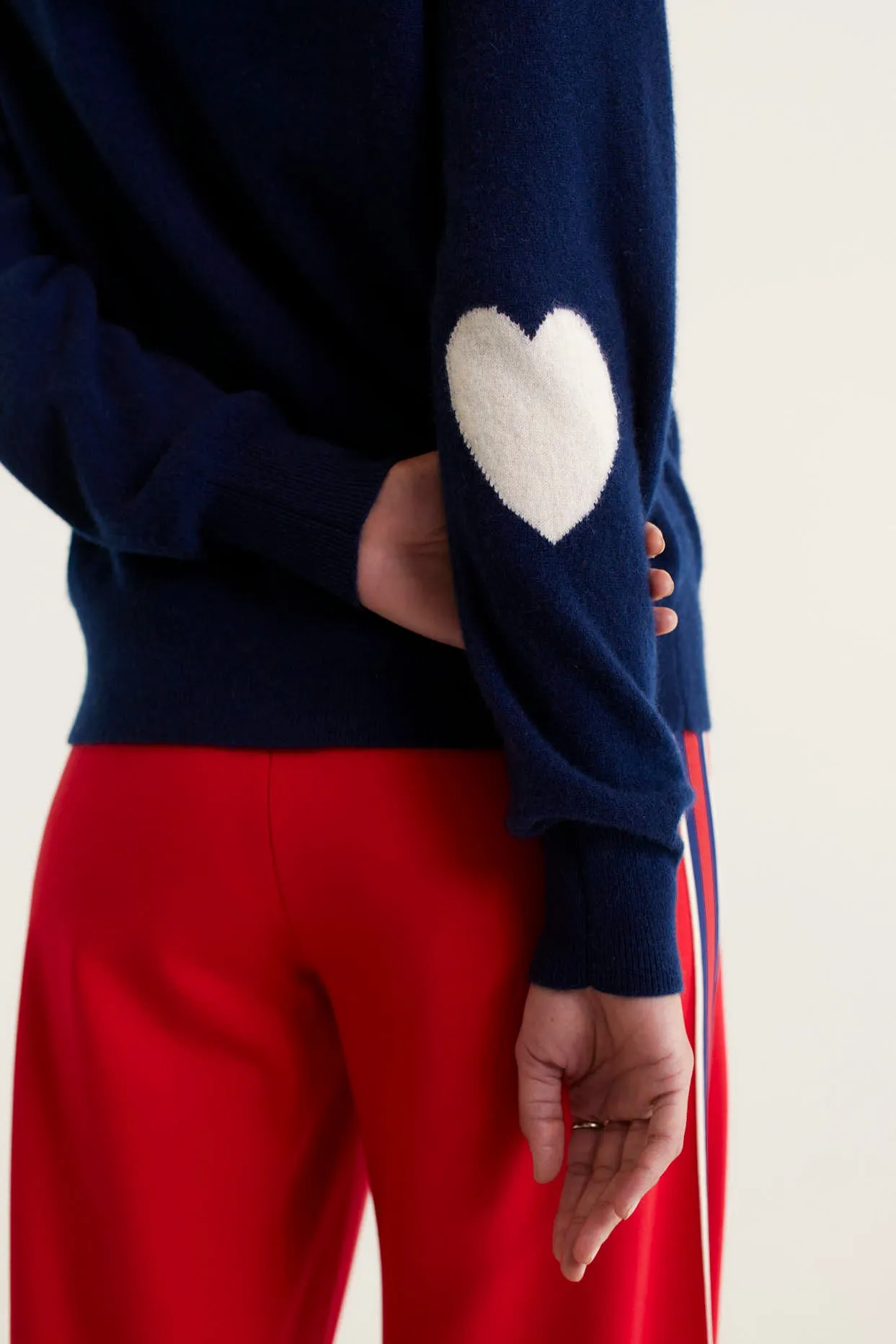 Amber Cashmere Hoodie In Midnight Navy